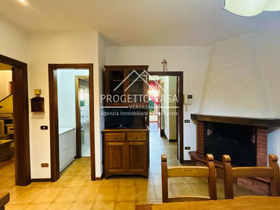 Immagine 8 di Casa indipendente in vendita  in VIA MATTEOTTI a Massarosa