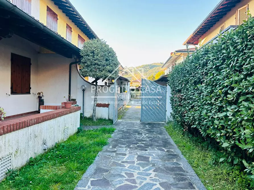 Immagine 34 di Casa indipendente in vendita  in VIA MATTEOTTI a Massarosa