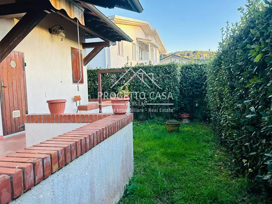 Immagine 35 di Casa indipendente in vendita  in VIA MATTEOTTI a Massarosa