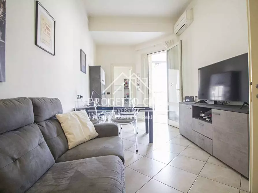 Immagine 2 di Appartamento in vendita  in VIA LEPANTO a Viareggio