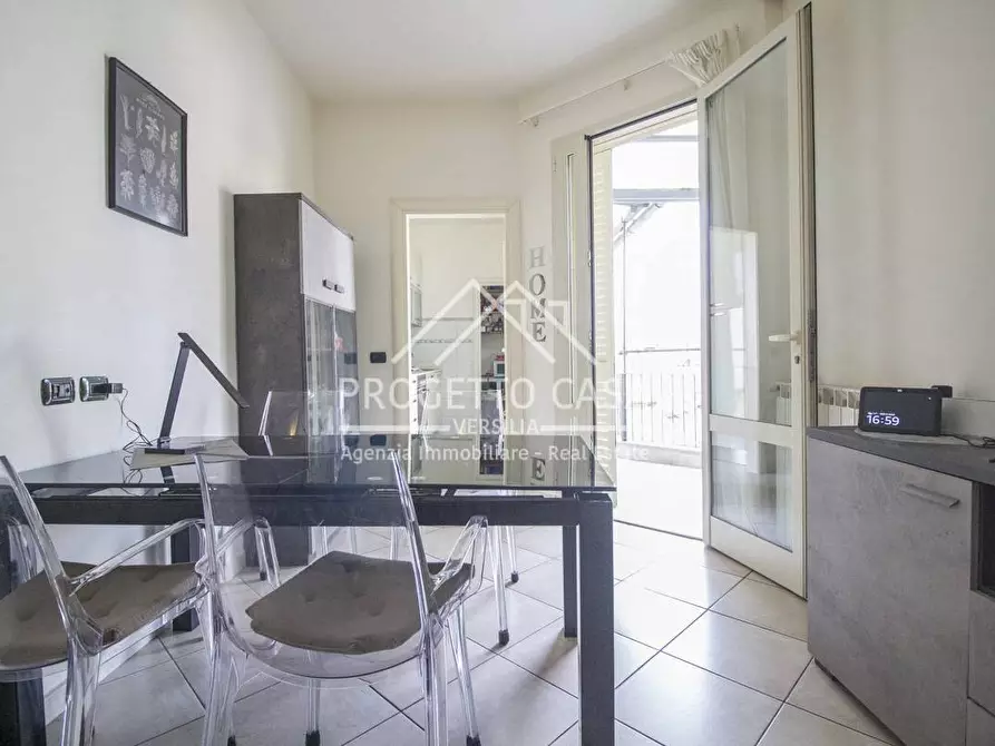 Immagine 4 di Appartamento in vendita  in VIA LEPANTO a Viareggio