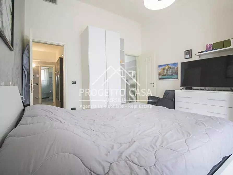 Immagine 21 di Appartamento in vendita  in VIA LEPANTO a Viareggio