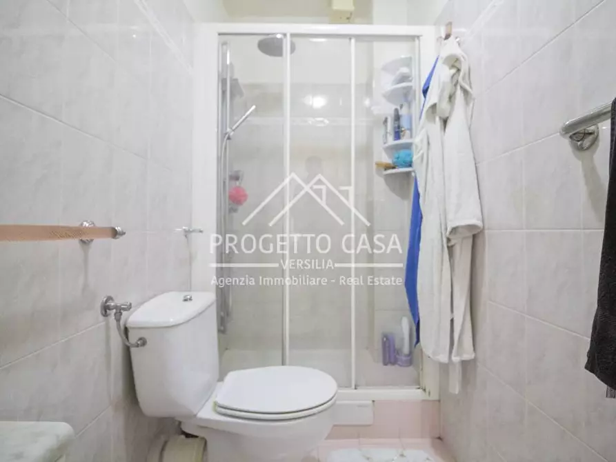 Immagine 26 di Appartamento in vendita  in VIA LEPANTO a Viareggio