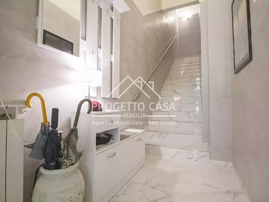 Immagine 50 di Appartamento in vendita  in VIA LEPANTO a Viareggio