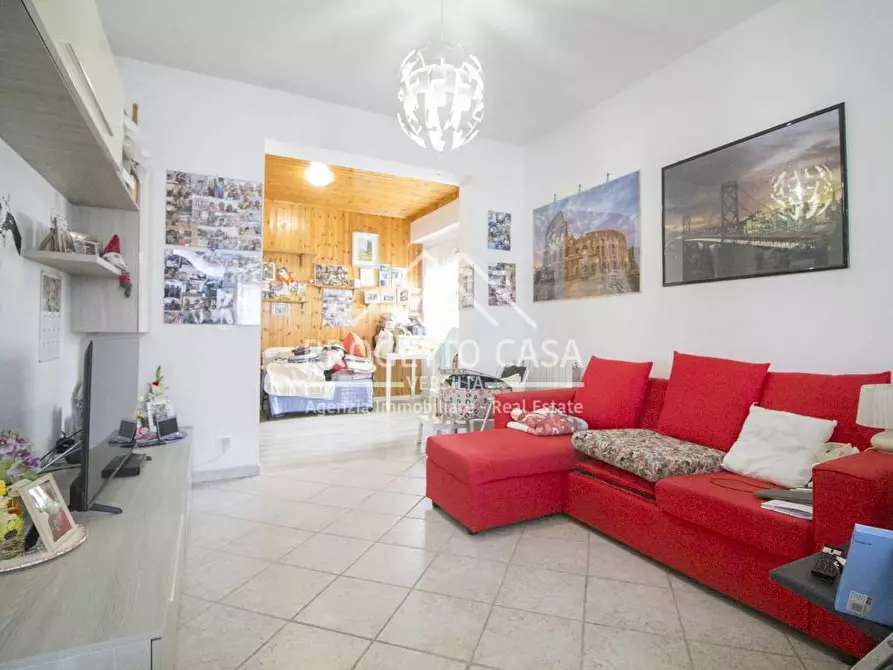 Immagine 7 di Appartamento in vendita  in via borgognini a Viareggio