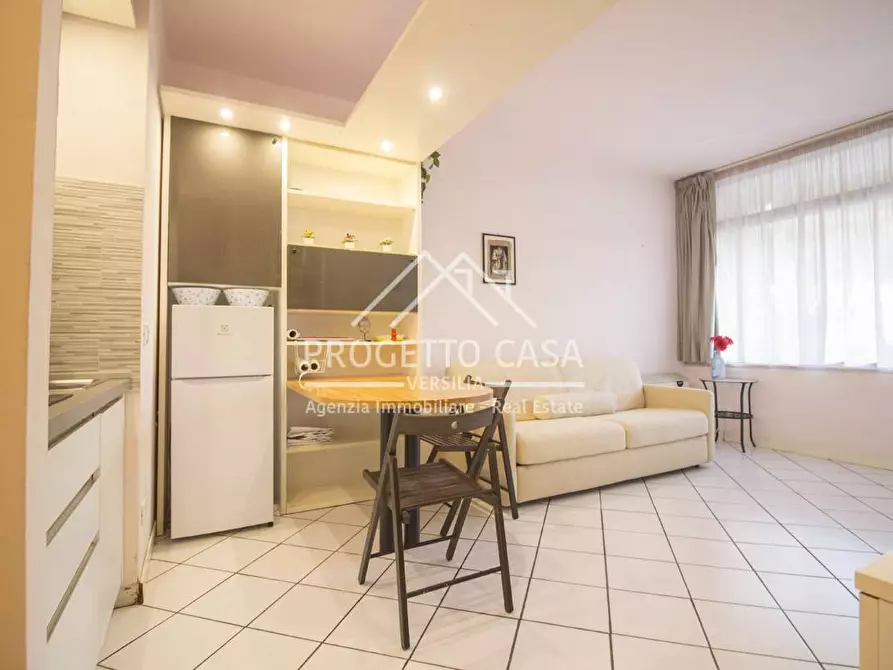 Immagine 2 di Appartamento in vendita  in MICHELE ROSI a Camaiore