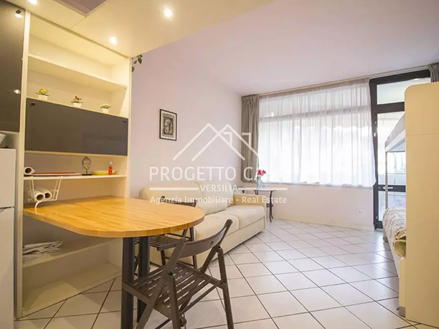 Immagine 10 di Appartamento in vendita  in MICHELE ROSI a Camaiore