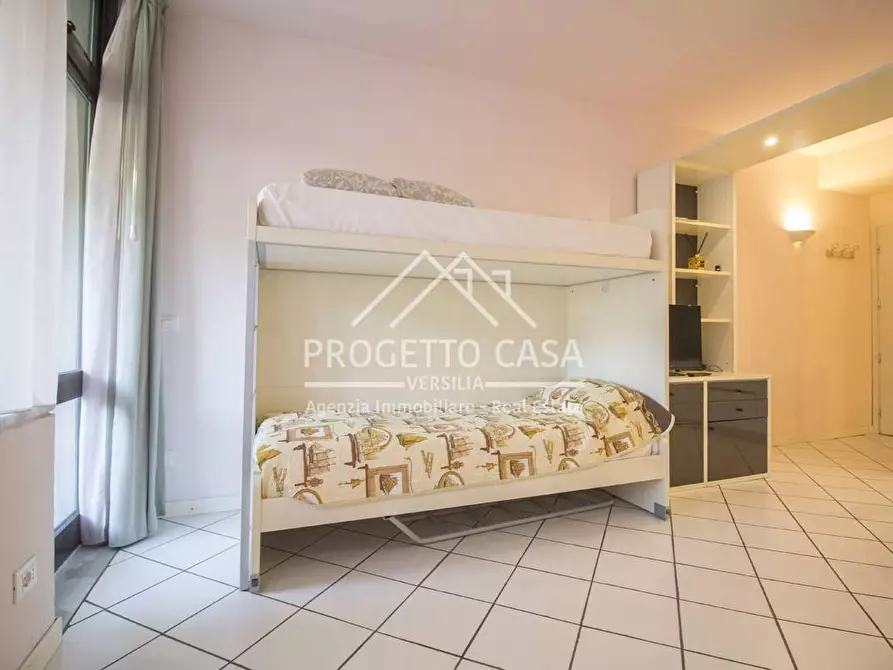 Immagine 14 di Appartamento in vendita  in MICHELE ROSI a Camaiore