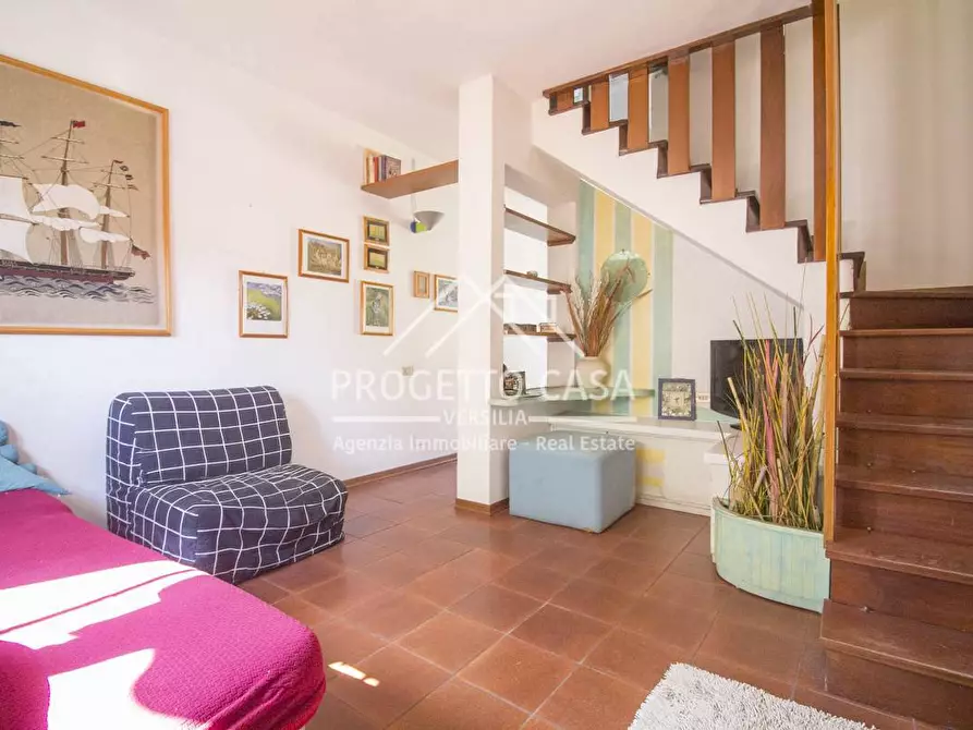 Immagine 1 di Appartamento in vendita  in VIA ETRURIA a Viareggio