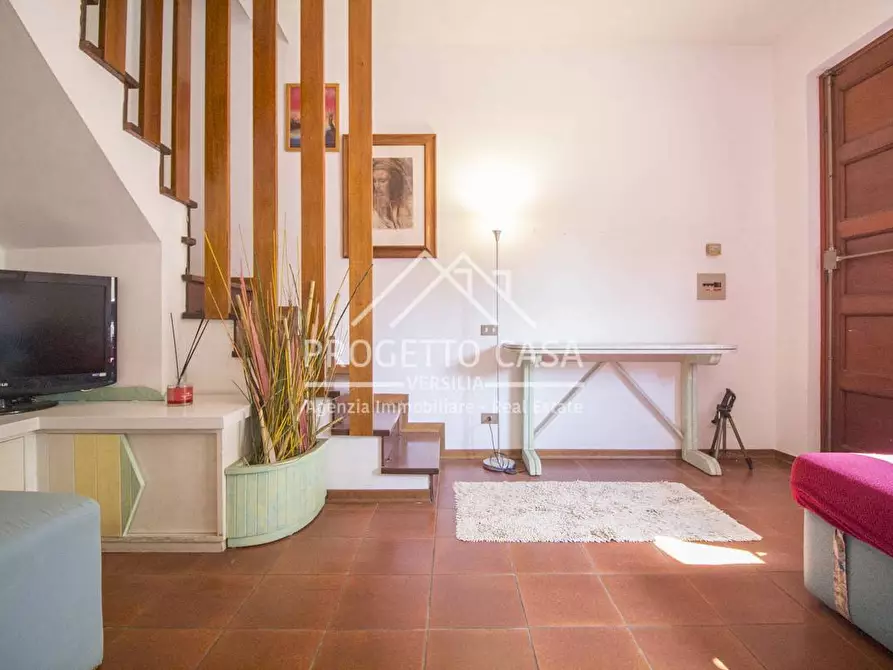 Immagine 6 di Appartamento in vendita  in VIA ETRURIA a Viareggio