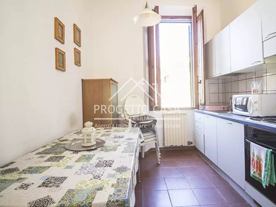 Immagine 9 di Appartamento in vendita  in VIA ETRURIA a Viareggio