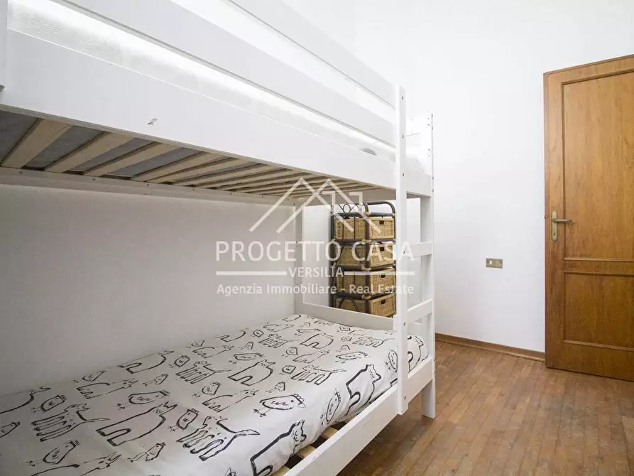 Immagine 34 di Appartamento in vendita  in VIA ETRURIA a Viareggio