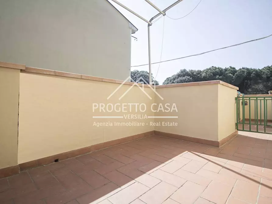 Immagine 37 di Appartamento in vendita  in VIA ETRURIA a Viareggio
