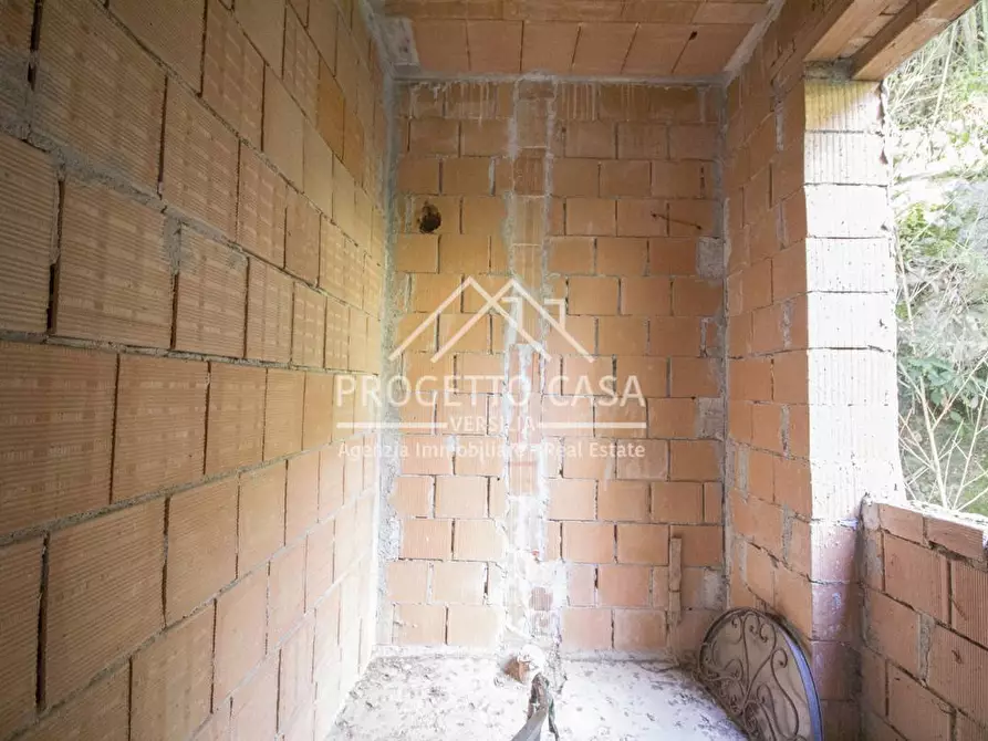 Immagine 10 di Casa indipendente in vendita  in VIA DI CAPEZZANO a Pietrasanta