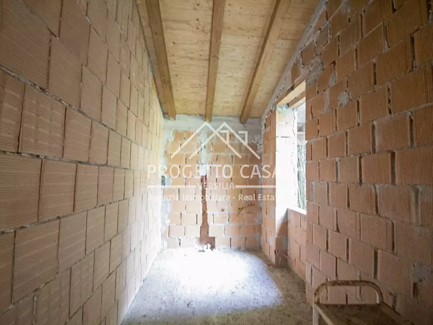 Immagine 19 di Casa indipendente in vendita  in VIA DI CAPEZZANO a Pietrasanta