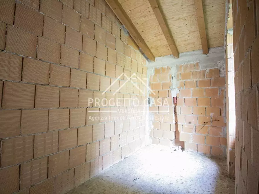 Immagine 20 di Casa indipendente in vendita  in VIA DI CAPEZZANO a Pietrasanta