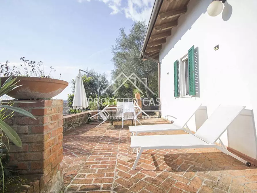 Immagine 3 di Casa indipendente in vendita  in VIA della fonda a Pietrasanta