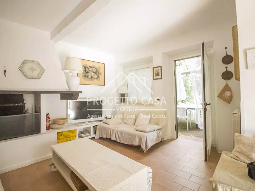 Immagine 7 di Casa indipendente in vendita  in VIA della fonda a Pietrasanta