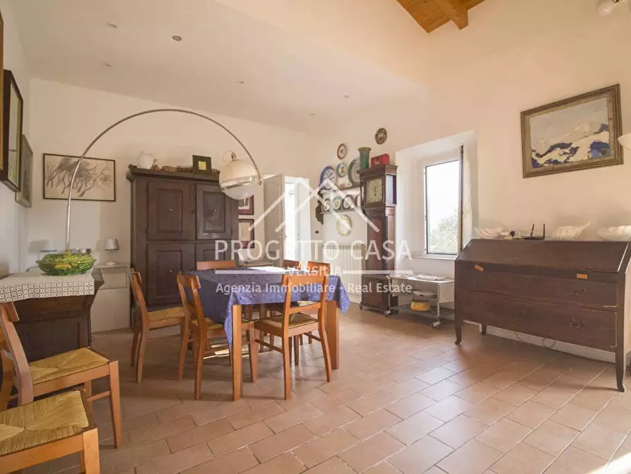 Immagine 9 di Casa indipendente in vendita  in VIA della fonda a Pietrasanta