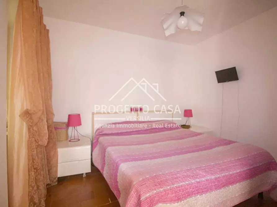 Immagine 16 di Casa indipendente in vendita  in VIA della fonda a Pietrasanta