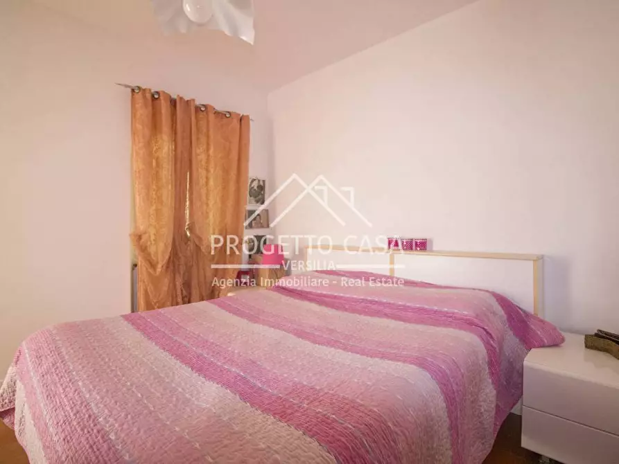 Immagine 17 di Casa indipendente in vendita  in VIA della fonda a Pietrasanta