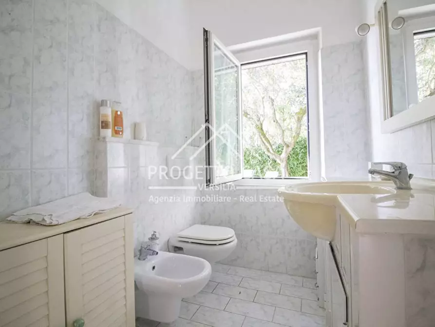 Immagine 25 di Casa indipendente in vendita  in VIA della fonda a Pietrasanta