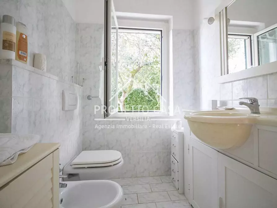 Immagine 26 di Casa indipendente in vendita  in VIA della fonda a Pietrasanta