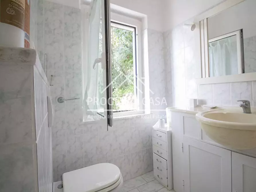 Immagine 27 di Casa indipendente in vendita  in VIA della fonda a Pietrasanta