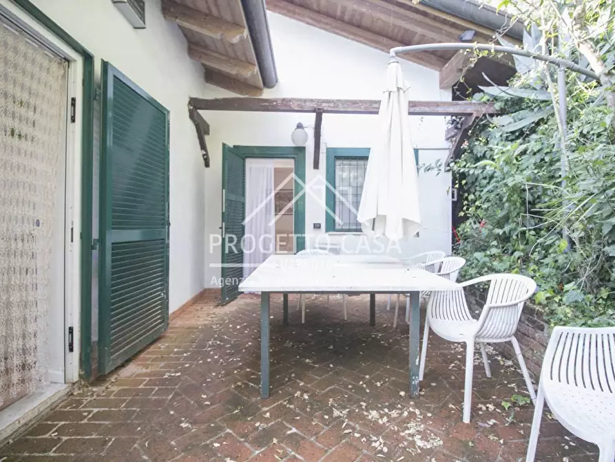 Immagine 41 di Casa indipendente in vendita  in VIA della fonda a Pietrasanta