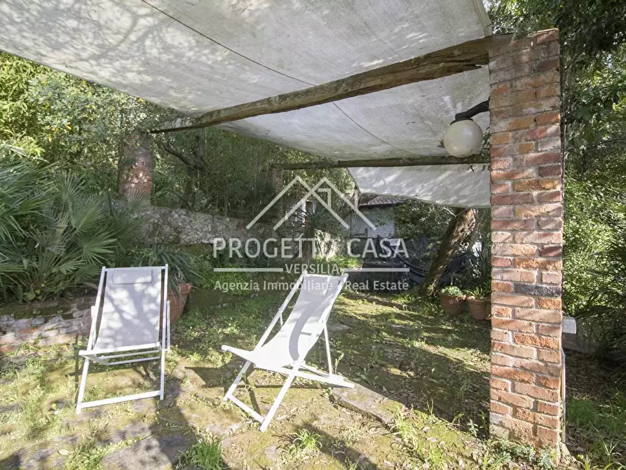 Immagine 43 di Casa indipendente in vendita  in VIA della fonda a Pietrasanta