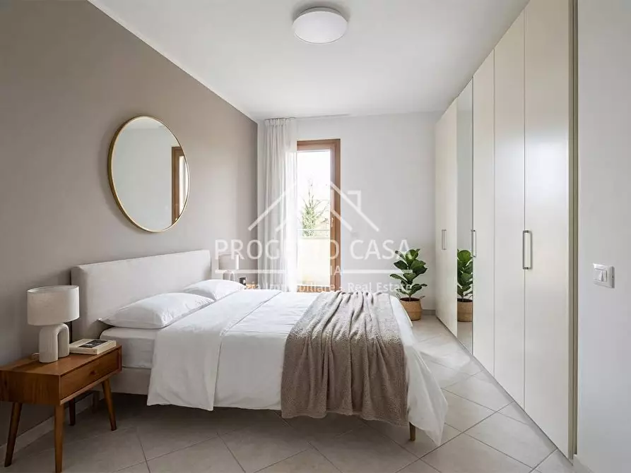 Immagine 4 di Appartamento in vendita  in VIA POMAIA a Pietrasanta