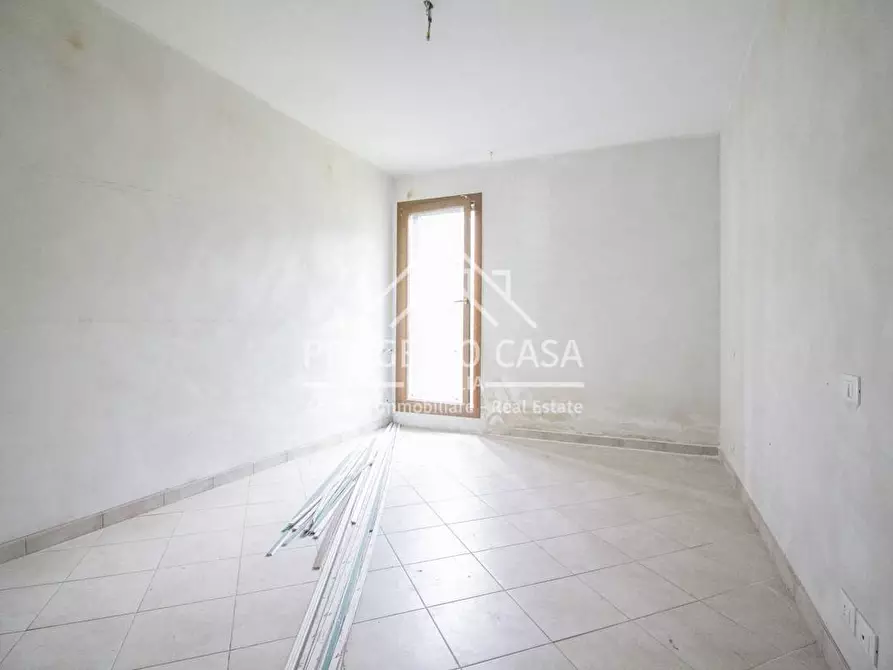 Immagine 18 di Appartamento in vendita  in VIA POMAIA a Pietrasanta