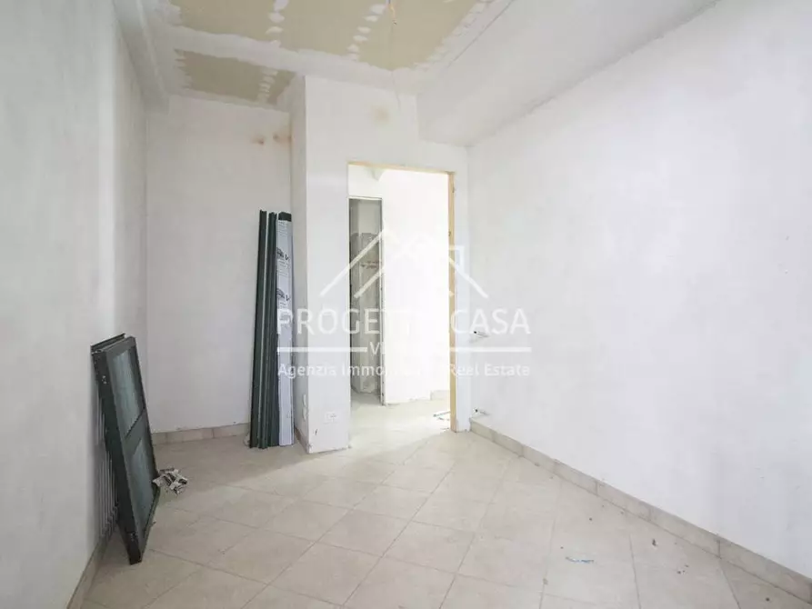 Immagine 34 di Appartamento in vendita  in VIA POMAIA a Pietrasanta