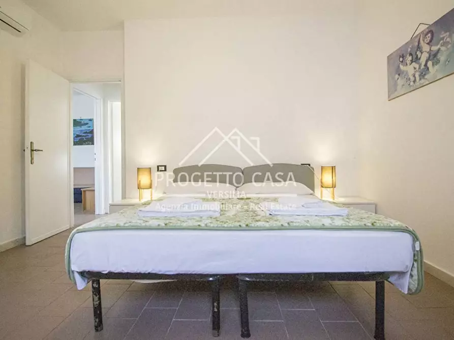 Immagine 12 di Appartamento in vendita  in VIA s. francesco a Camaiore