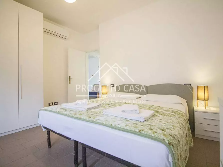 Immagine 13 di Appartamento in vendita  in VIA s. francesco a Camaiore