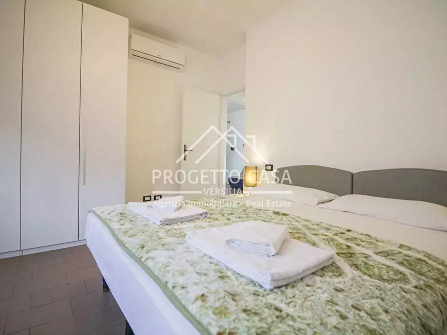 Immagine 15 di Appartamento in vendita  in VIA s. francesco a Camaiore