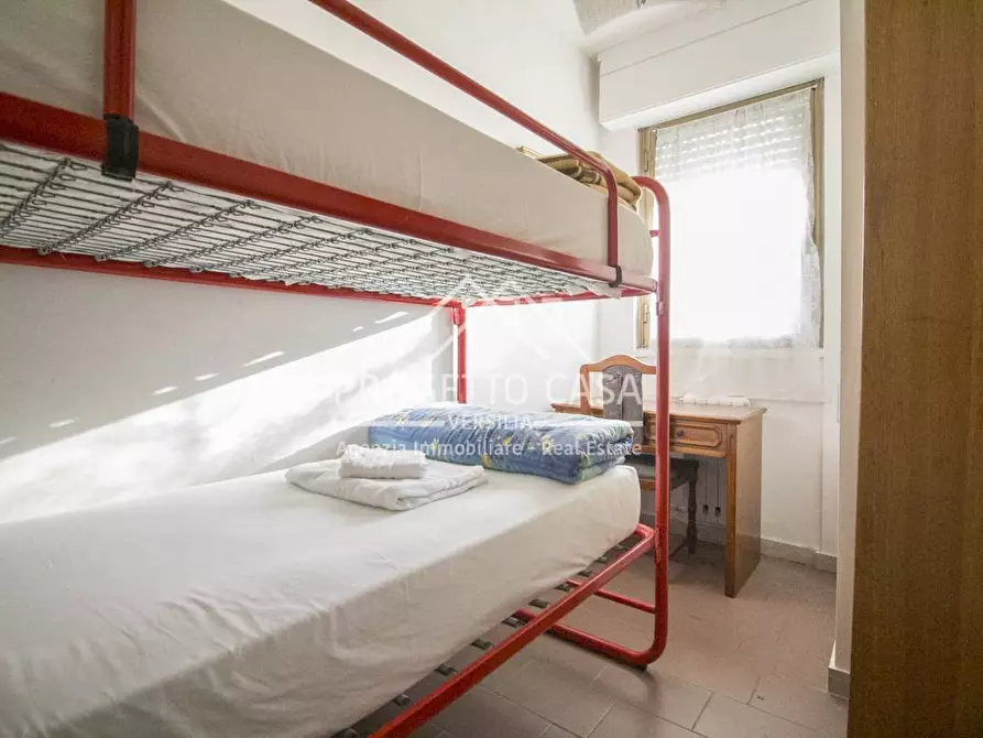 Immagine 22 di Appartamento in vendita  in VIA s. francesco a Camaiore