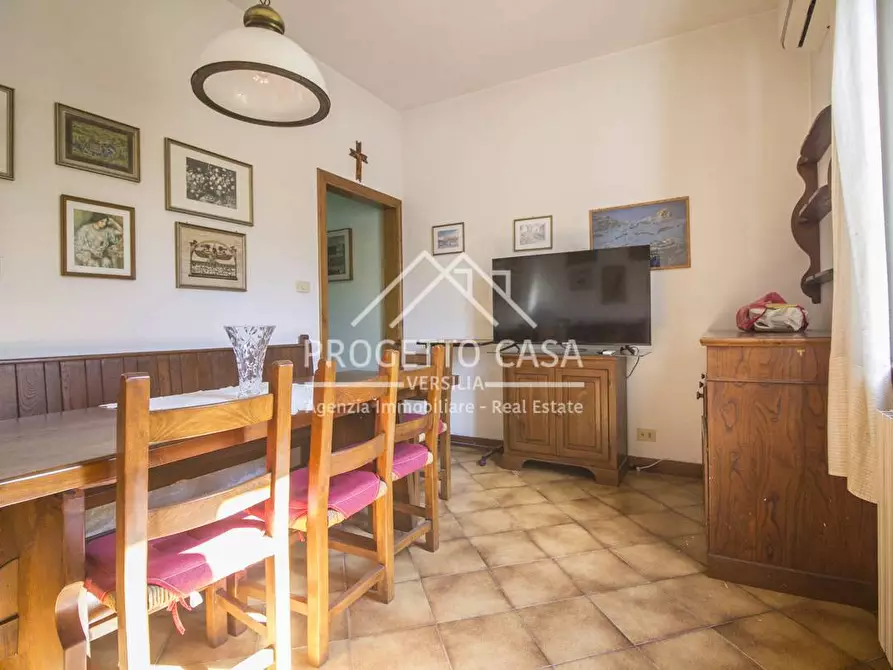 Immagine 9 di Casa indipendente in vendita  in VIA CASA CHECCHI a Pietrasanta