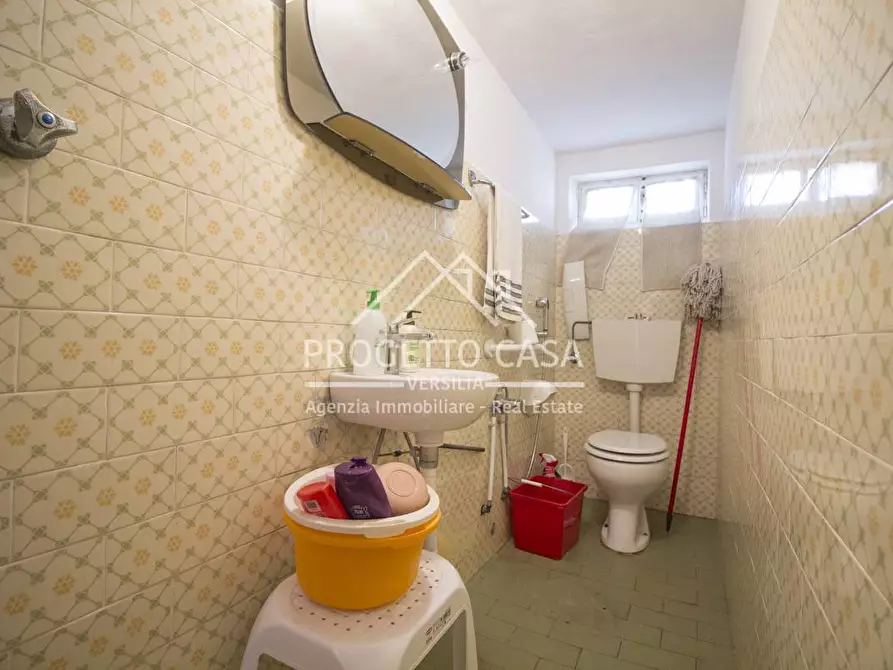 Immagine 11 di Casa indipendente in vendita  in VIA CASA CHECCHI a Pietrasanta