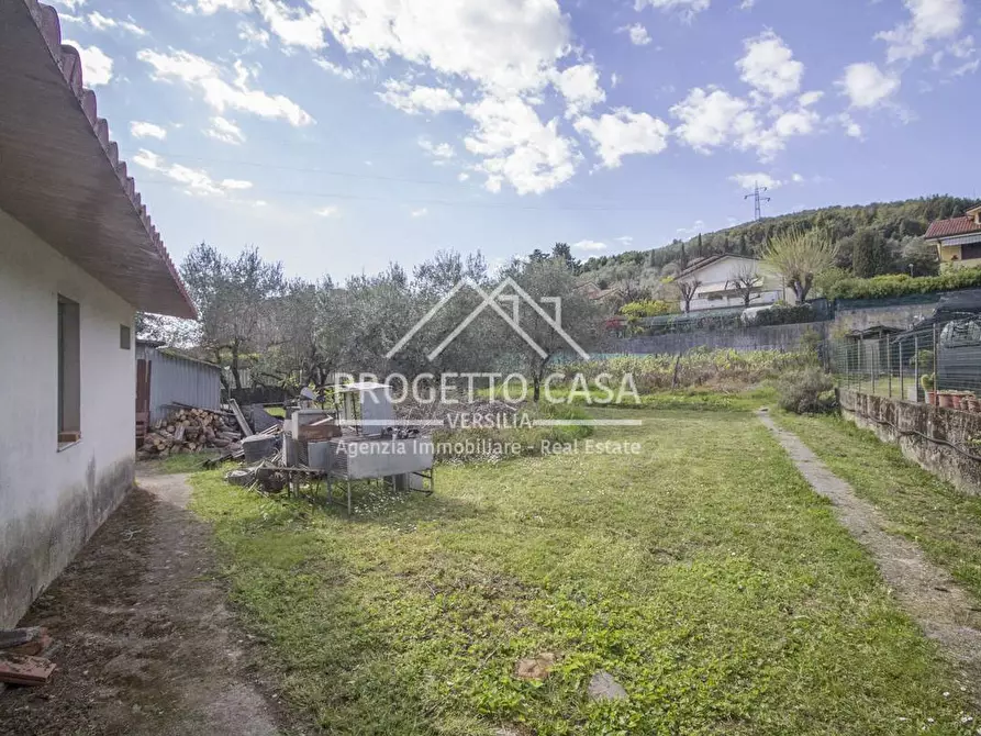 Immagine 34 di Casa indipendente in vendita  in VIA CASA CHECCHI a Pietrasanta