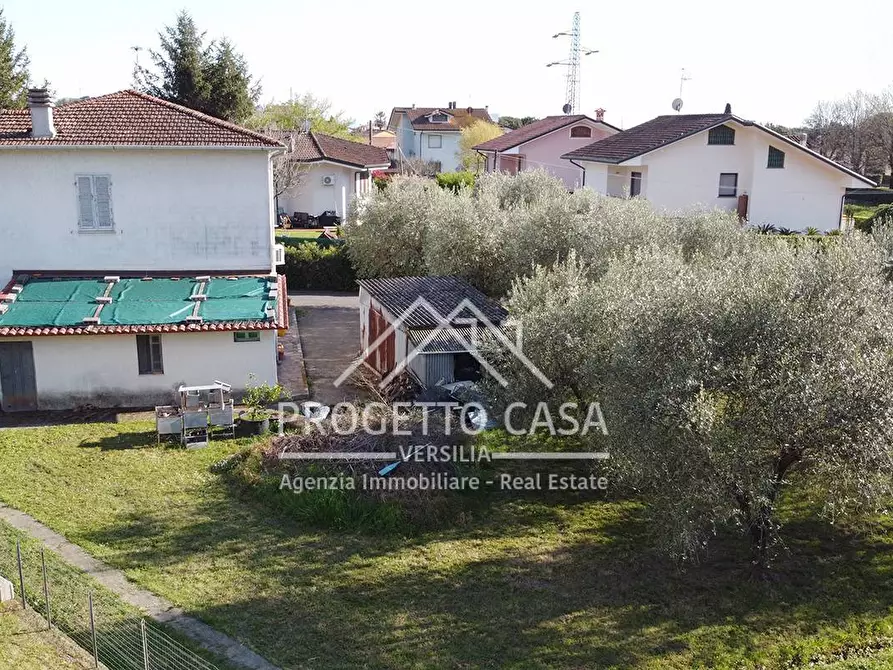 Immagine 42 di Casa indipendente in vendita  in VIA CASA CHECCHI a Pietrasanta