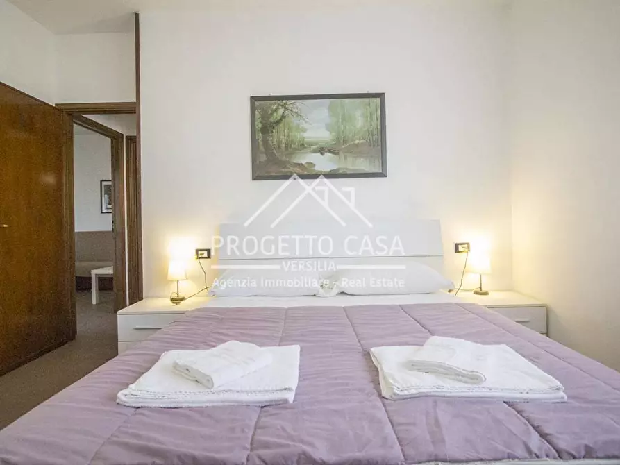 Immagine 11 di Appartamento in vendita  in VIA margherita hack lido di camaiore a Camaiore