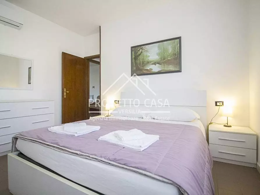 Immagine 13 di Appartamento in vendita  in VIA margherita hack lido di camaiore a Camaiore