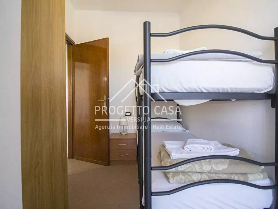 Immagine 23 di Appartamento in vendita  in VIA margherita hack lido di camaiore a Camaiore