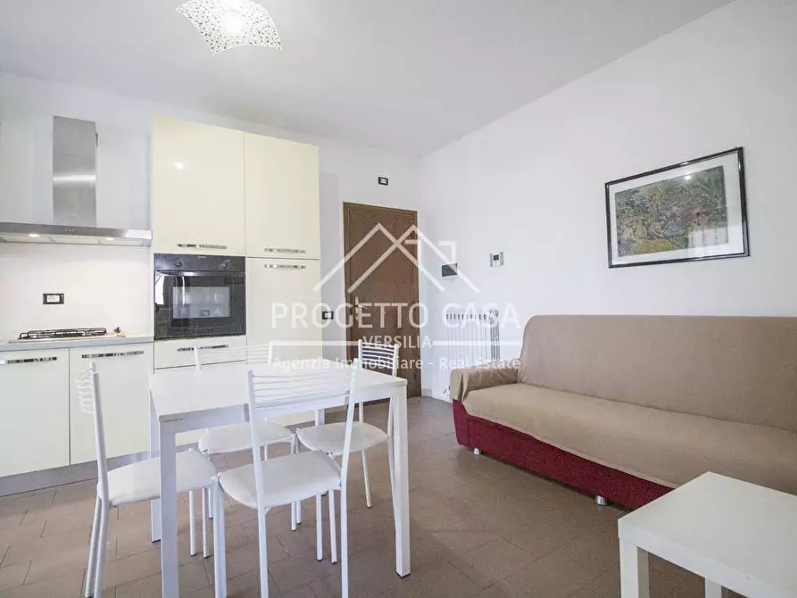 Immagine 27 di Appartamento in vendita  in VIA margherita hack lido di camaiore a Camaiore