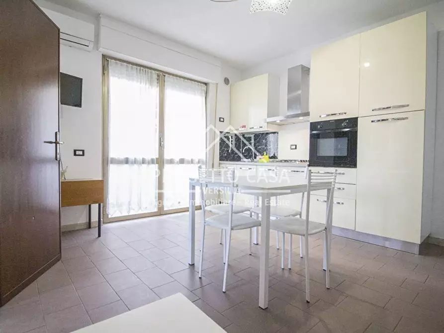 Immagine 28 di Appartamento in vendita  in VIA margherita hack lido di camaiore a Camaiore