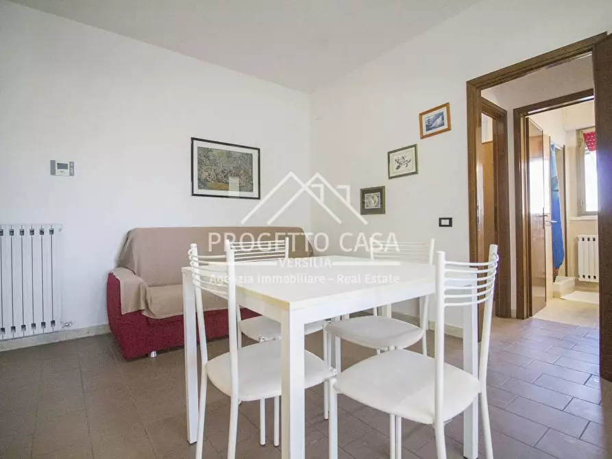 Immagine 31 di Appartamento in vendita  in VIA margherita hack lido di camaiore a Camaiore