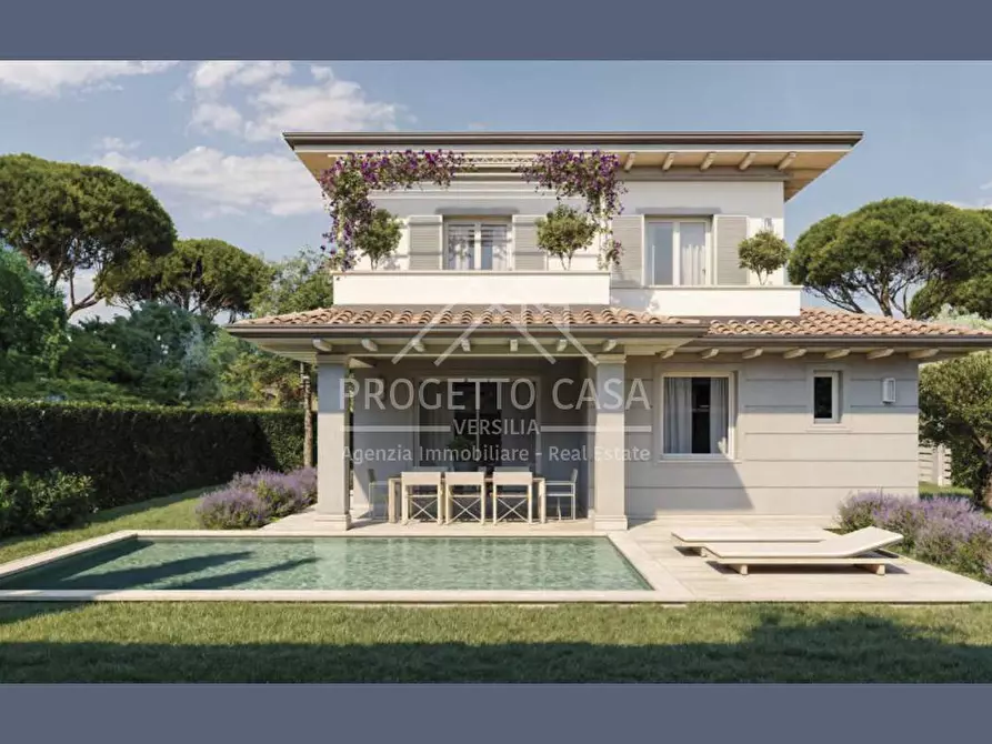 Immagine 3 di Casa indipendente in vendita  in VIA MASSAUA a Pietrasanta