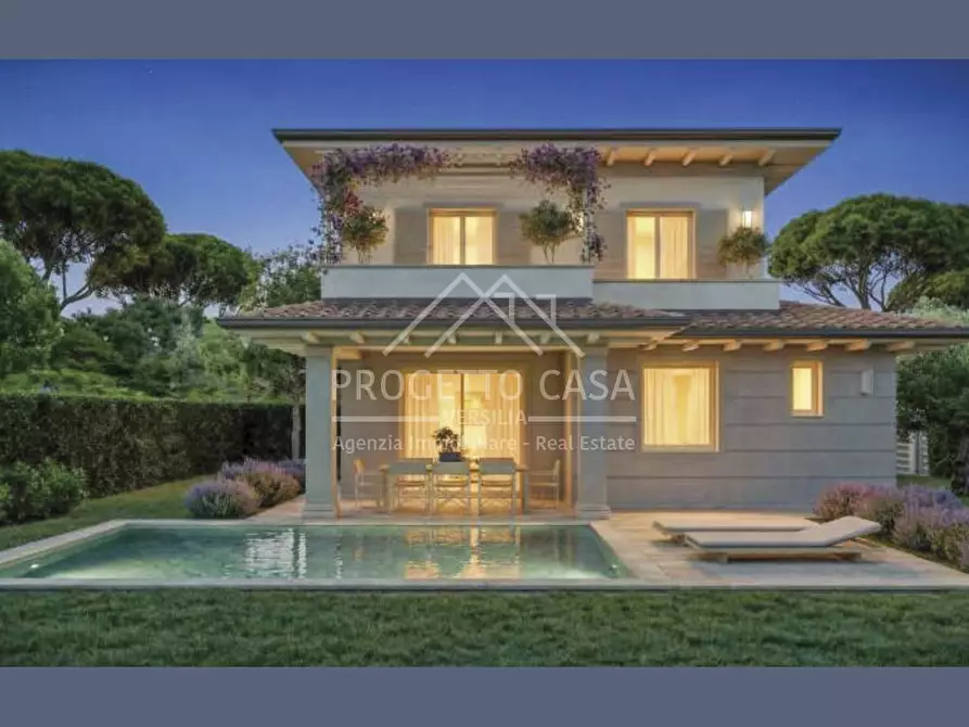 Immagine 4 di Casa indipendente in vendita  in VIA MASSAUA a Pietrasanta