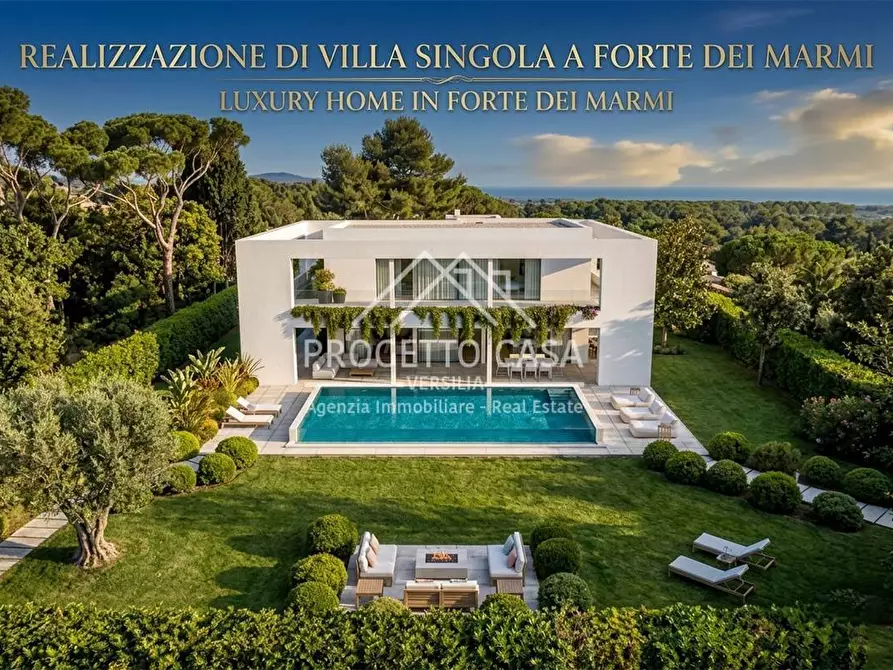 Immagine 1 di Casa indipendente in vendita  in VIA catalani forte dei marmi a Pietrasanta